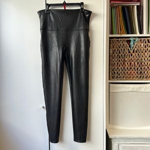 SPANX Faux Leather Black Leggings in Petite Large